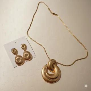 Anillo y pulseras  nueva de acero