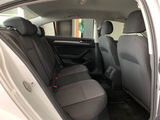 VOLKSWAGEN Passat Business 1.6 TDI DSG