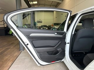 VOLKSWAGEN Passat Business 1.6 TDI DSG
