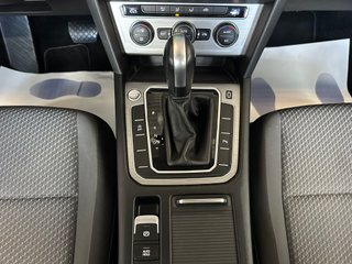 VOLKSWAGEN Passat Business 1.6 TDI DSG