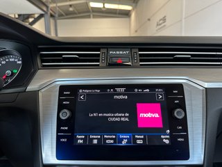 VOLKSWAGEN Passat Business 1.6 TDI DSG