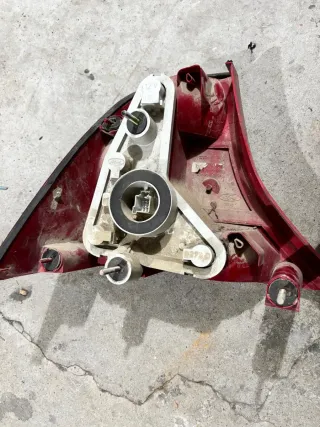 Pilotos traseros Ford Focus 2000/2004