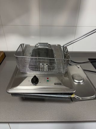 Freidora de acero inoxidable encastrable  FRANKE