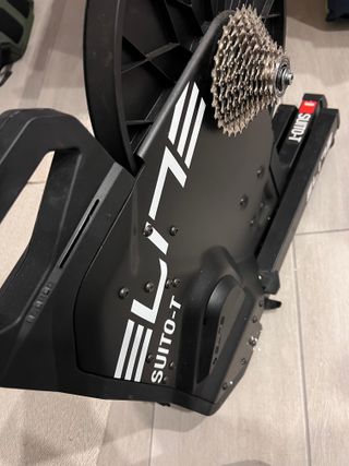 Rodillo Elite Suito-T + Cassette Shimano