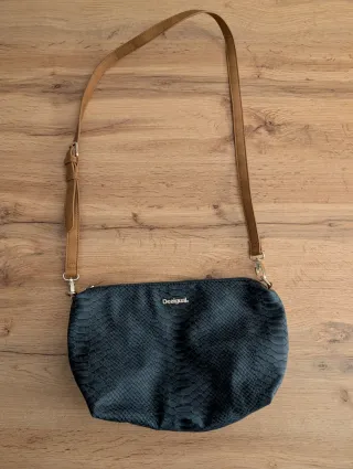 Bolso Pequeño Desigual Azul Escamas