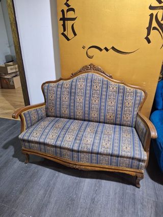 Sofá antiguo estilo clásico tallado – Madera maciz