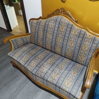 Sofá antiguo estilo clásico tallado – Madera maciz