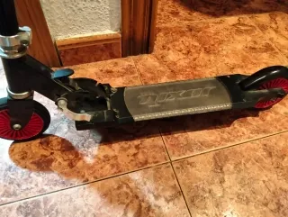 Patinete pequeño y plegable