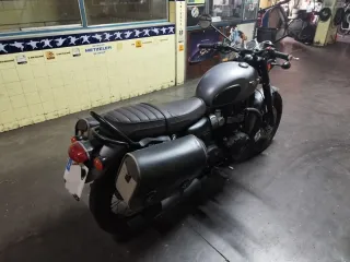 Triumph Bonneville T120 Black Edition