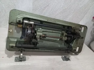 Máquina de coser antigua