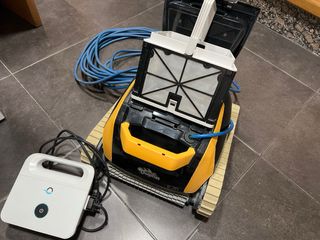 Robot limpiafondos piscina