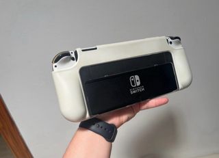 Nintendo Switch OLED (M-4-G-!-4) versione limitata di The Legend of Zelda: Tears of the Kingdom