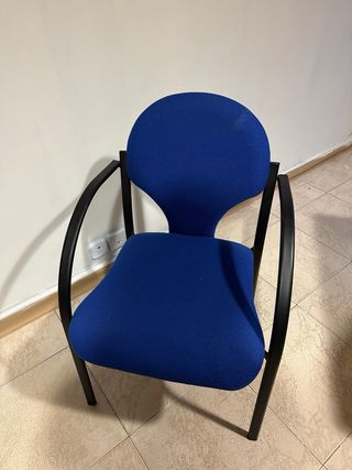 Silla azul oficina