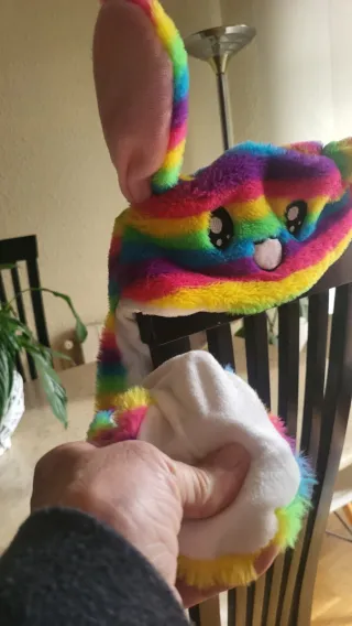 Berretto divertente multicolore con orecchie gonfiabili, 4-7 anni