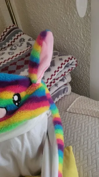 Berretto divertente multicolore con orecchie gonfiabili, 4-7 anni