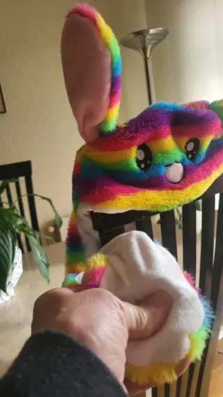 Berretto divertente multicolore con orecchie gonfiabili, 4-7 anni