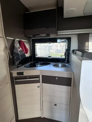 Autocaravana perfilada Challenger Mageo 398 XLB