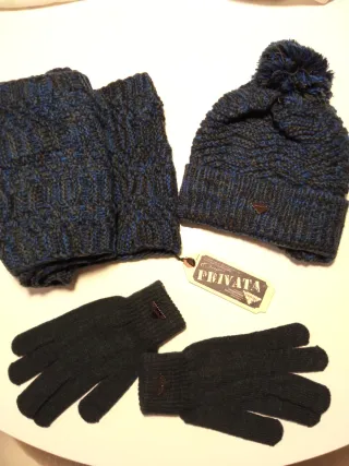 Gorro, bufanda y guantes Privata