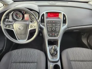 Opel Astra 2015