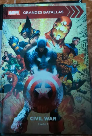 Lote de 5 tomos Marvel más 1 de Conan