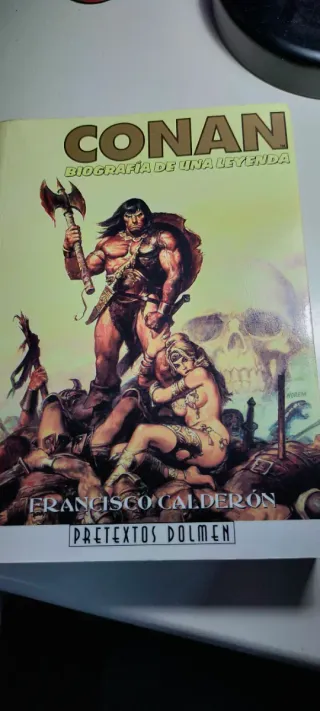 Lote de 5 tomos Marvel más 1 de Conan