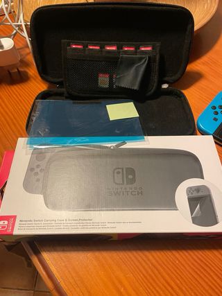 Nintendo Switch + 7 Giochi