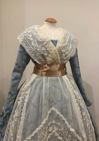 Traje de fallera