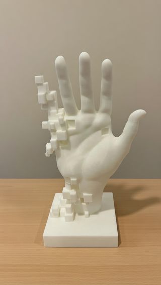 Escultura Mão Pixelizada (Decoração)