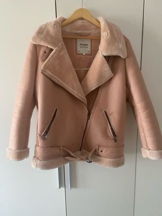 Abrigo rosa con pelo