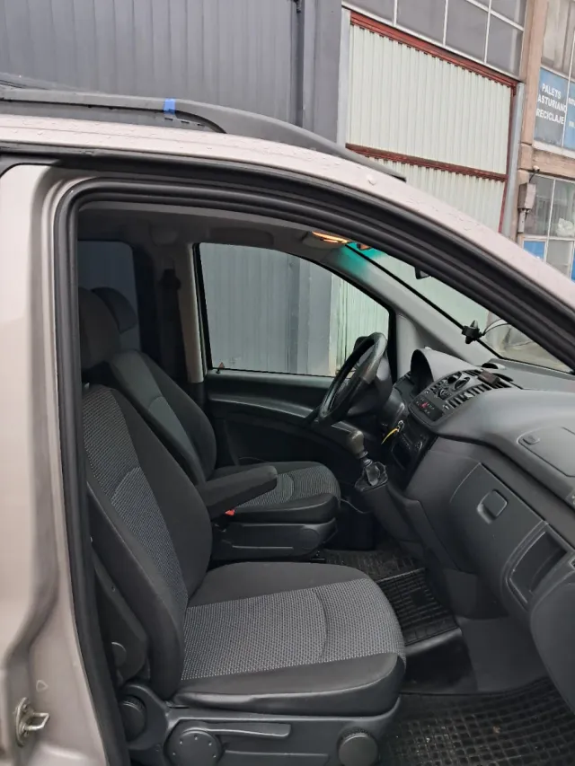 Mercedes-Benz Vito 2011