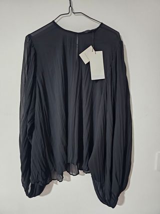 Blusa negra Zara T. M