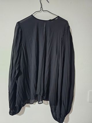 Blusa negra Zara T. M