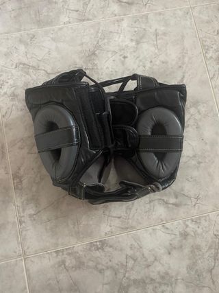 Casco de boxeo charlie goldel line a estrenar.