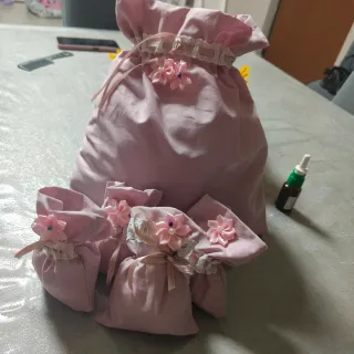 Sacchetti nascita grande e piccole per bomboniere