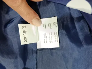 Chubasquero / Parka azul marino de lunares talla M