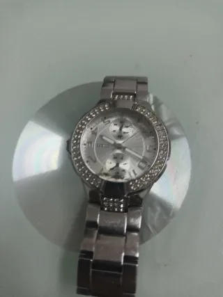 Reloj de mojir marka Guess  elpresio negoseable