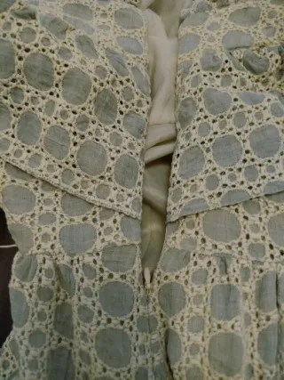 Vestido nuevo con la etiqueta.