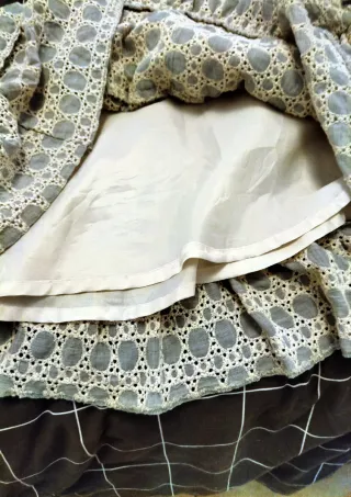 Vestido nuevo con la etiqueta.