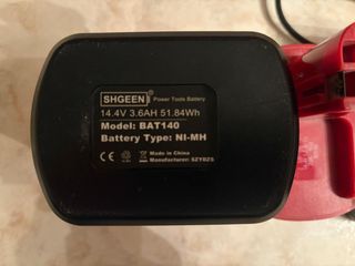 Cargador y baterías taladro bosch 14,4V