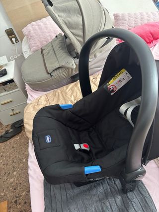 Silla de bebé y capazo, sin chasis