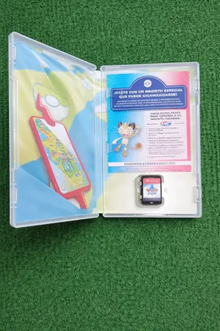 Gioco Pokémon Spada per Nintendo Switch