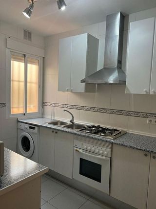 Piso en alquiler en Bellas Vistas en Madrid