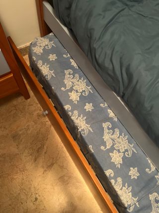 Camanido y mesita de noche RECOGER EN BURRIANA/CS