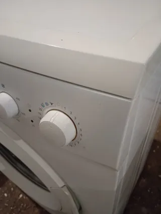 LAVADORA BLUESKY de 6 kilos y 1000 rpm. Clase A+