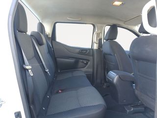 Nissan Navara Visia Double Cab 4x4
