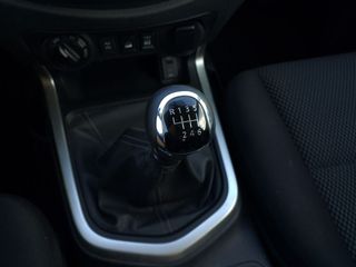 Nissan Navara Visia Double Cab 4x4