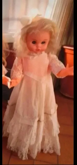 Muñeca grande antigua