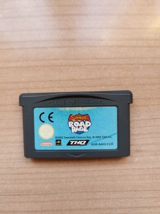 Game Boy Advance SP con cargador + 5 juegos