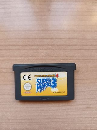 Game Boy Advance SP con cargador + 5 juegos