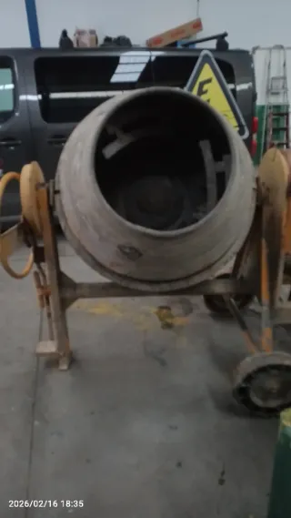 Se vende hormigonera monofasica o trifásica.tengo2